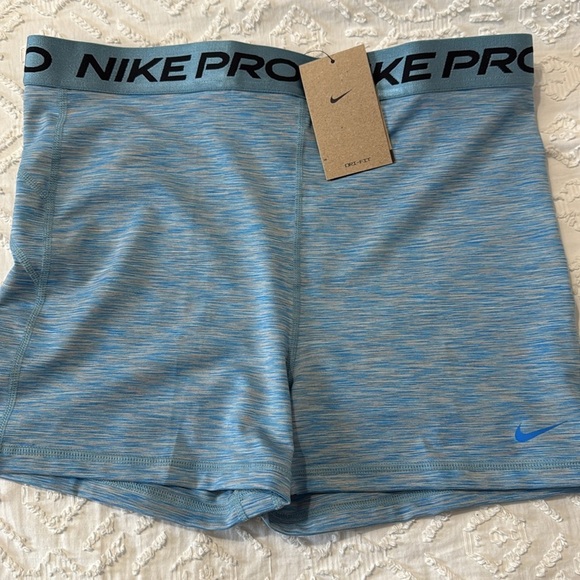 Nike Pro Women’s Training Tight Fit High Rise 3” Length Shorts NWT - Picture 7 of 7